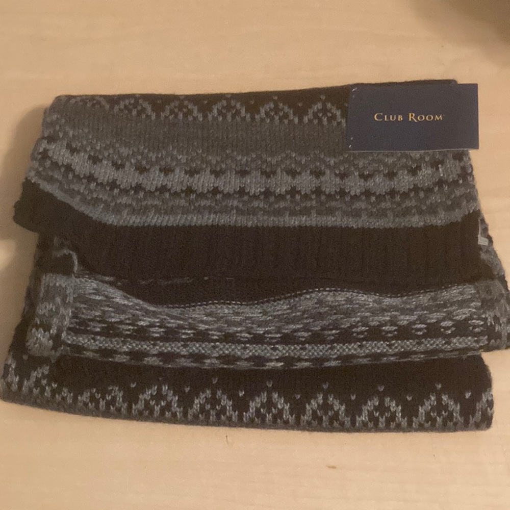 Club room scarf, unisex